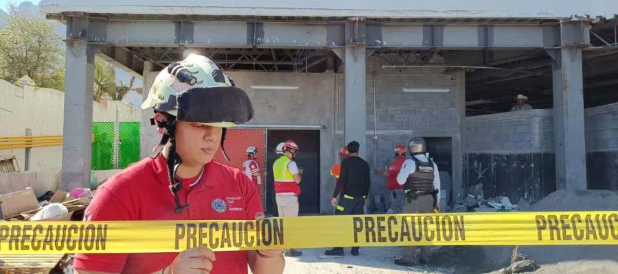 Se desploma elevador en plaza comercial de Monterrey; hay 4 muertos