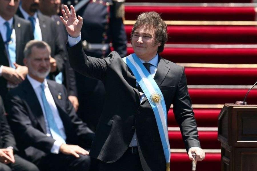 Rinde protesta Milei como presidente de Argentina