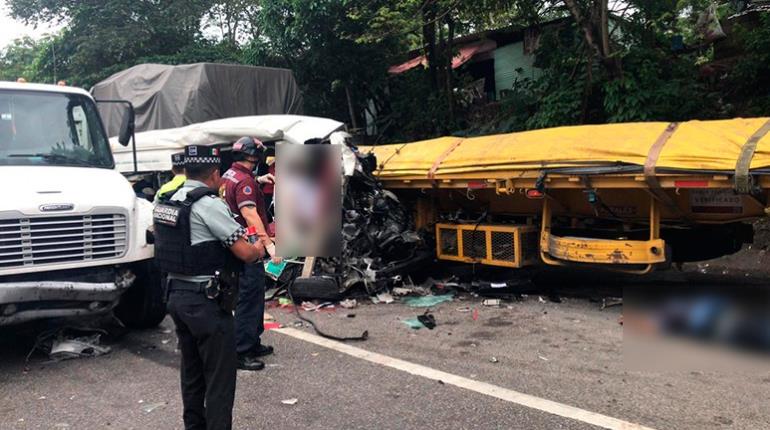 Mueren 4 en accidente sobre la Macuspana-Escárcega