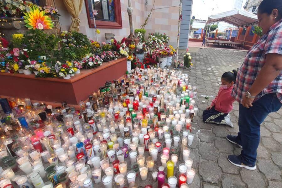 Por salud y buena vida, feligreses acuden a agradecer a la Virgen en el Santuario de Primero de Mayo