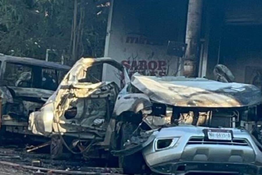 Mueren 2 mujeres por explosión de camioneta con pirotecnia en Michoacán