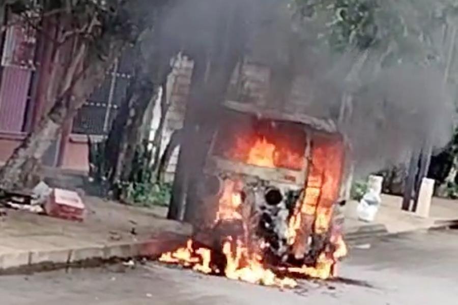 Se incendia pochi en malecón de Gaviotas