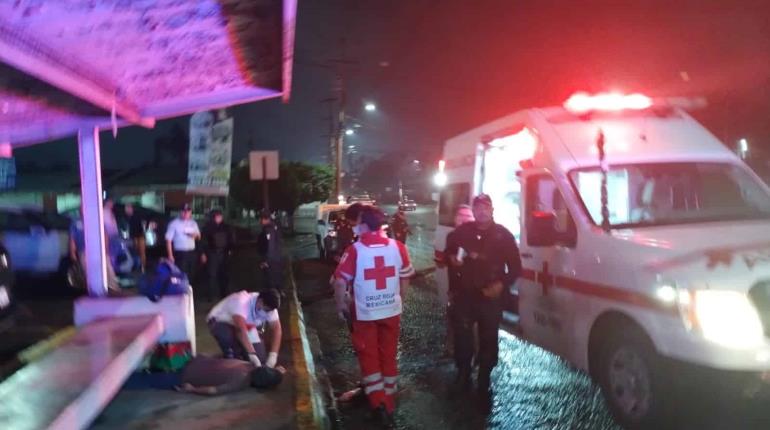 Muere de un infarto en parada del transporte público de San Joaquín