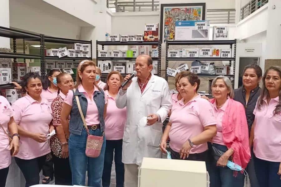 Realiza voluntariado del Juan Graham, "La Tómbola por la Vida" en beneficio de pacientes oncológicos