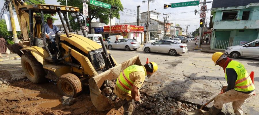 Inicia Ayuntamiento de Centro rehabilitación de pavimento en la colonia Mayito