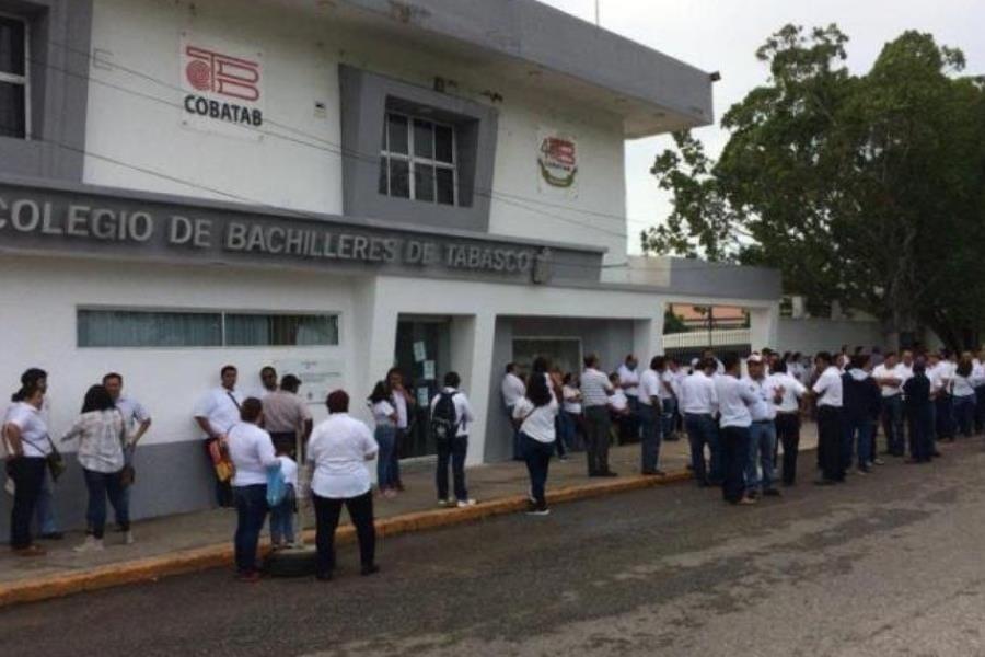 Maestros de Cobatab marcharían este lunes para exigir pago de incremento salarial