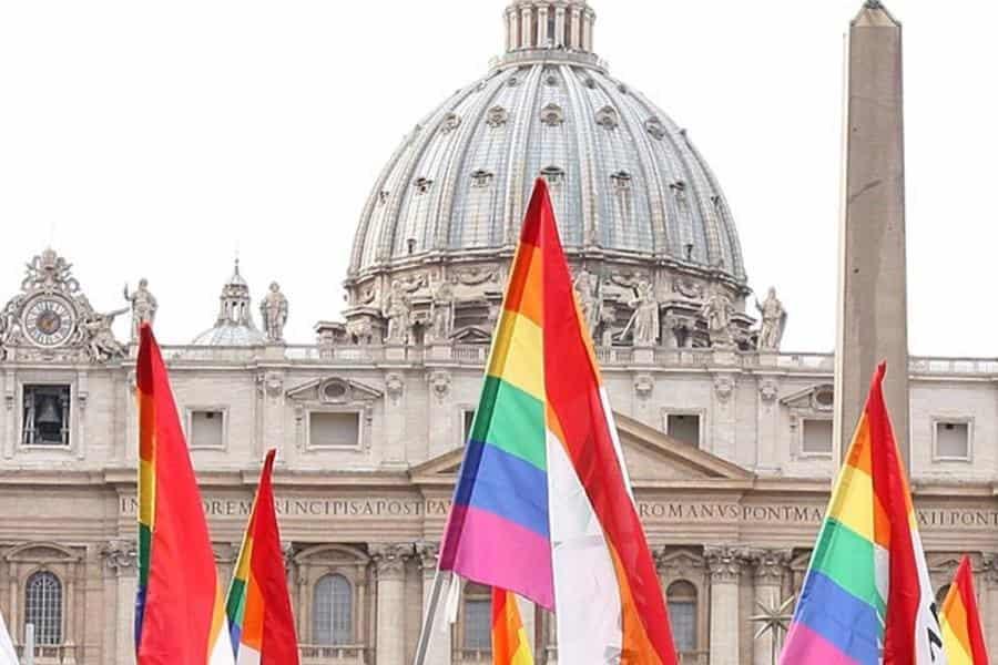 Pide Iglesia Católica no confundir ni desvirtuar bendiciones a parejas homosexuales