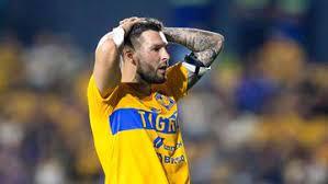 Aficionado de Tigres rompe la TV luego de la derrota de su equipo