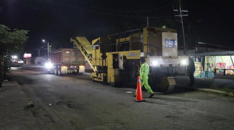 Avanzan trabajos de reconstrucción asfáltica de la carretera Villahermosa-La Isla