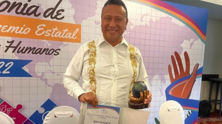 Recibe presidente de Ríos de Vida Cintla AC, premio estatal de Derechos Humanos 2022