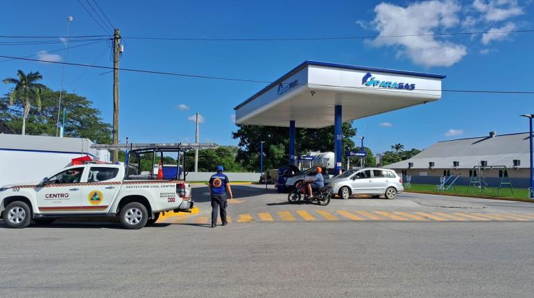 Vendía tronadores afuera de gasolinera en Tierra Colorada