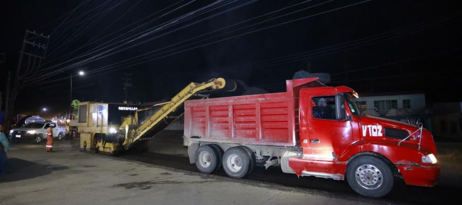 Pavimentan calles de Atasta tras reparación de colector y tubería de drenaje