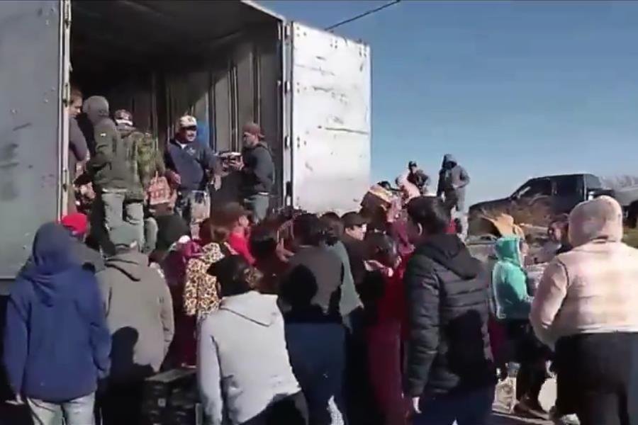 Rapiñan tráiler de alimentos en San Luis Potosí