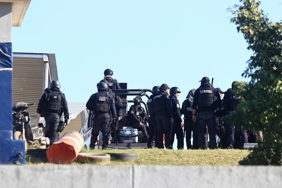 Se registra motín en cárcel de Acapulco; hay 2 policías heridos