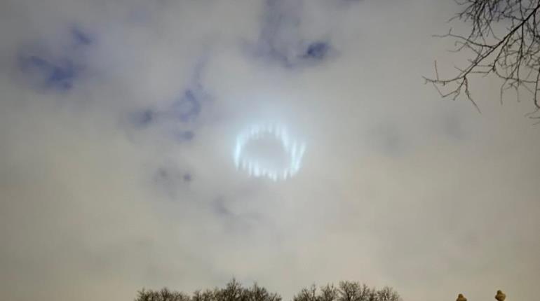 Se viraliza aparición de un misterioso anillo de luces en el cielo en Milán