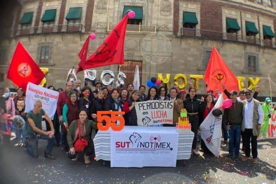 Extrabajadores de Notimex son indemnizados y ponen fin a huelga