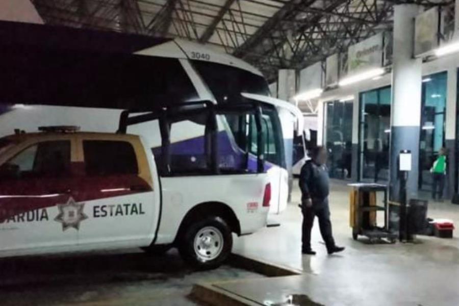 Sujetos armados bajan a 36 pasajeros de autobús en la Matamoros-Reynosa