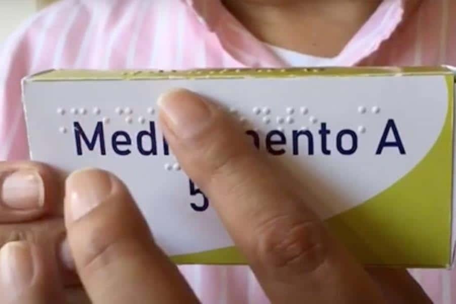 Analiza Senado iniciativa para hacer obligatorio etiquetar medicamentos en Braille