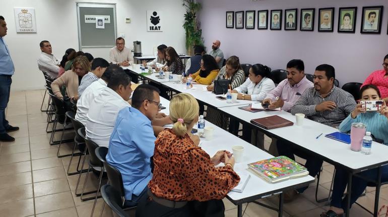 Convoca IEAT a voluntarios para el Programa Educación para Adultos