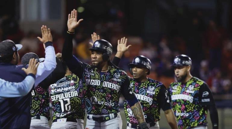 Tomateros y Naranjeros, los primeros en avanzar a semifinales de la LMP