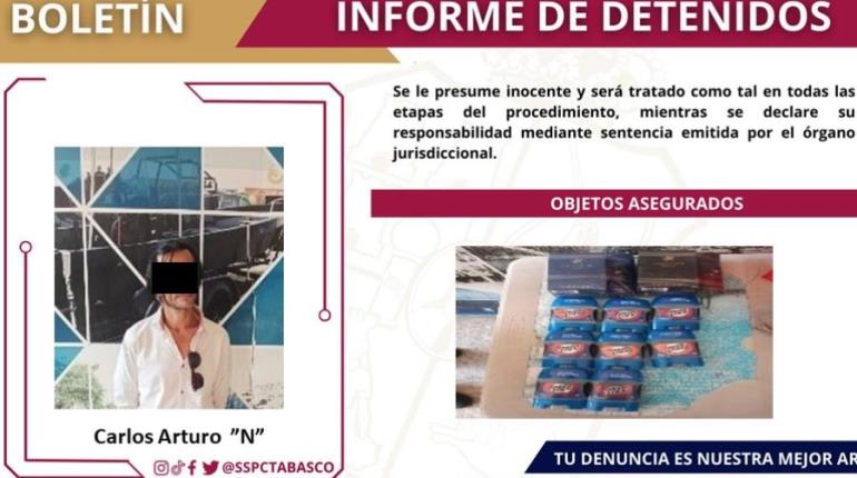 Detienen a sujeto por robo en Centro, se lleva desodorantes y perfumes