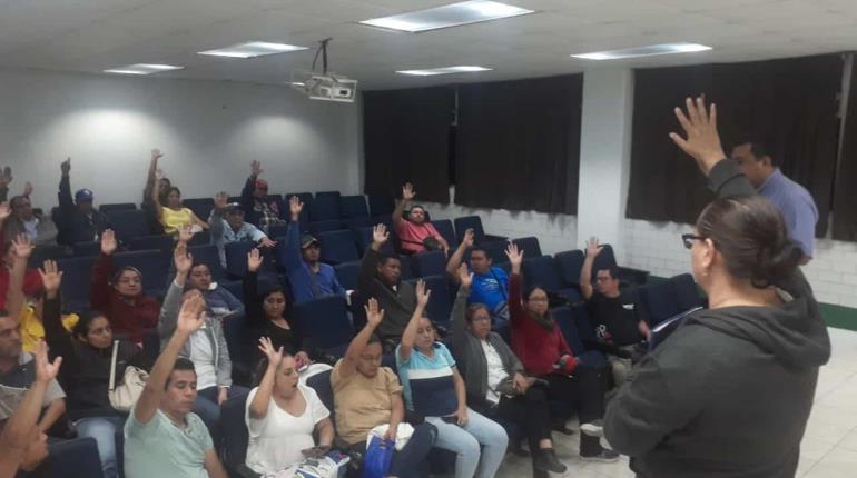 Levantan plantón en la Universidad Tecnológica del Usumacinta tras acordar reinstalación de maestros despedidos 