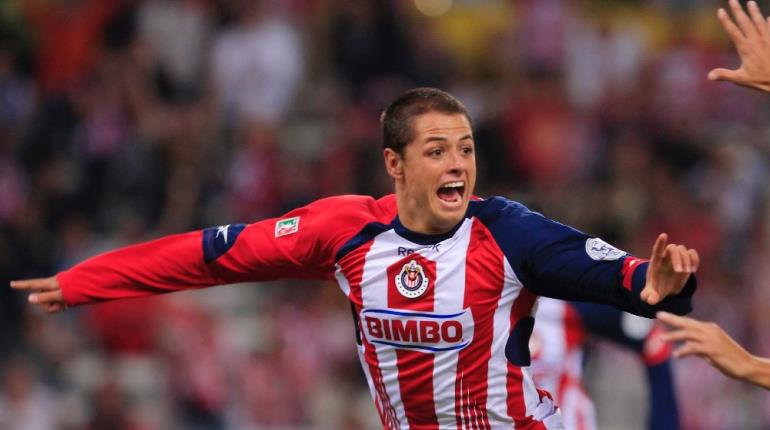 Chicharito confirma pláticas con Chivas