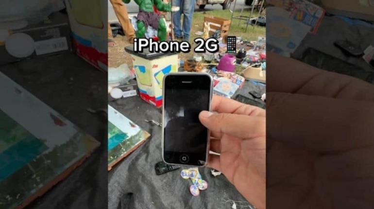 Creador de contenido compra Iphone por 20 pesos en tianguis y lo deja como nuevo