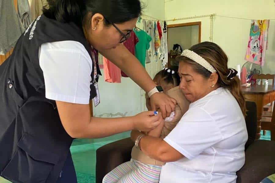 Invita Salud a vacunarse contra influenza y COVID en Tabasco