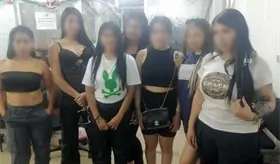 Colombianas ya no est&aacute;n en resguardo de FGE, est&aacute;n en migraci&oacute;n