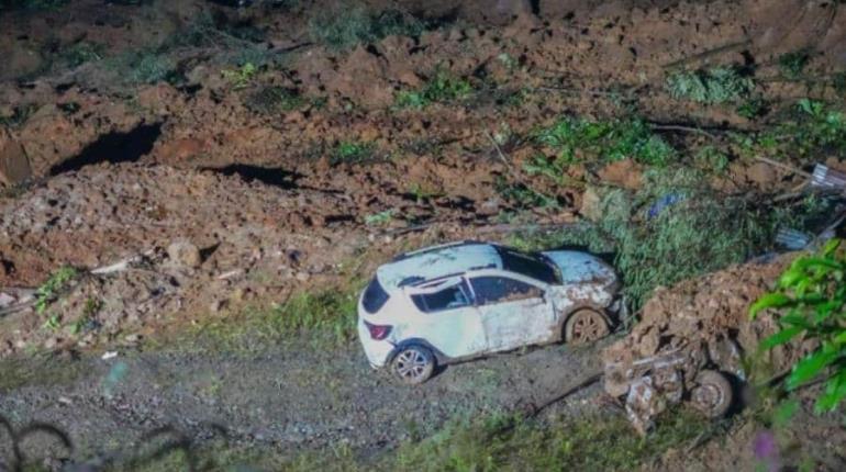 Alud de tierra en Colombia deja al menos 34 muertos