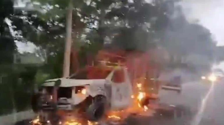 Incendian camioneta en la Cárdenas-Villahermosa