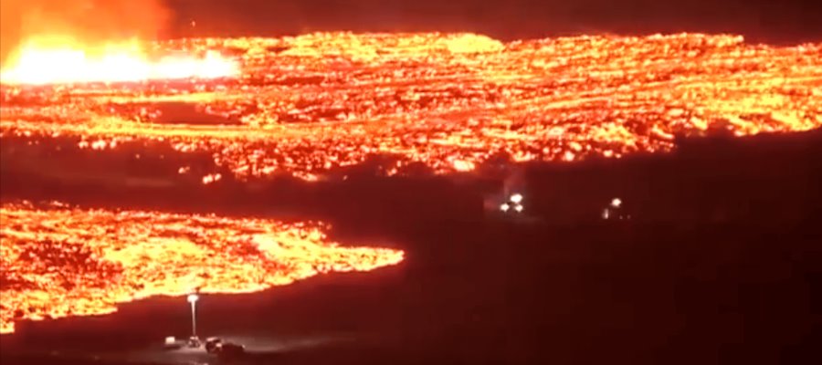 Volcán en Islandia entra en erupción