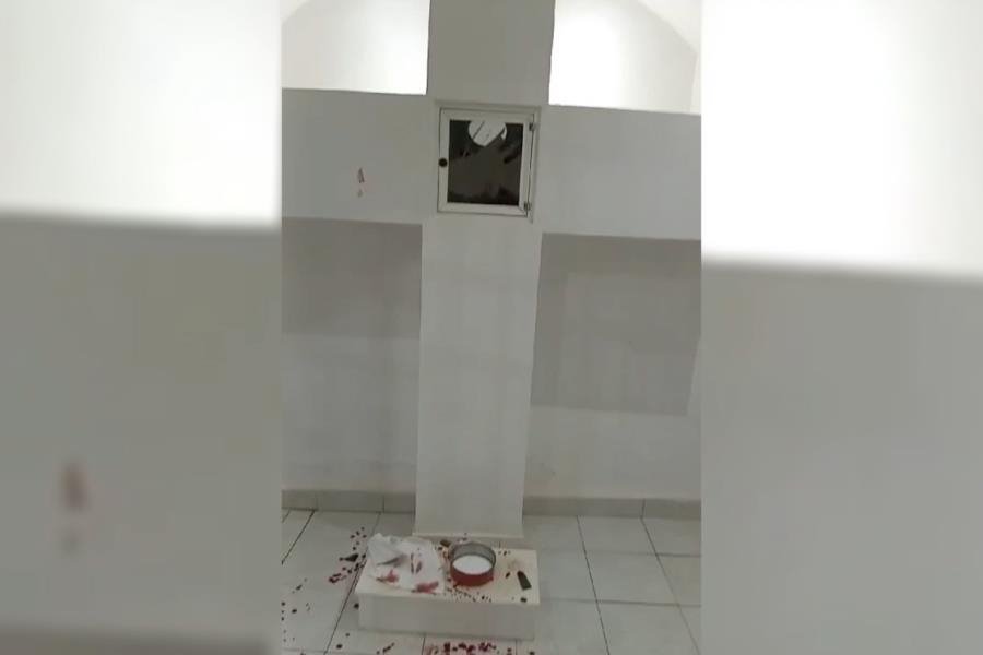 Profanan Santísimo en iglesia de Ciudad Tecolutilla