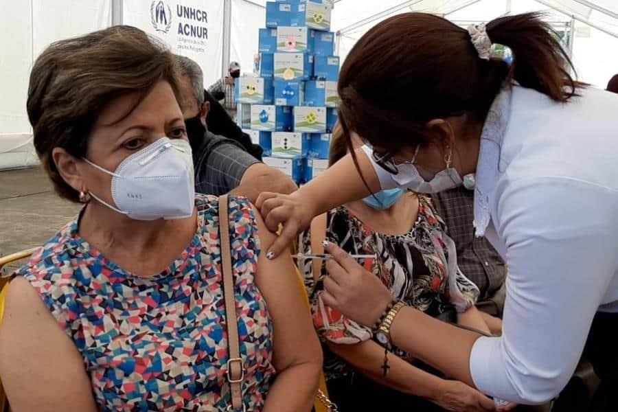 Hay aumento de COVID e influenza, pero no sugiere alarma: UNAM