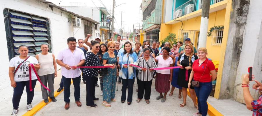 Entrega Centro obra integral de pavimentación y drenaje en Colonia el Espejo I