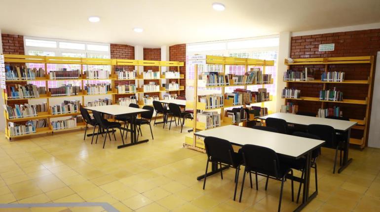 Entrega Centro rehabilitación de biblioteca y parque recreativo en La Manga II y Casa Blanca