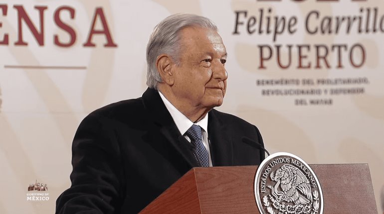 Obrador pide discutir con IP reducción de la jornada laboral