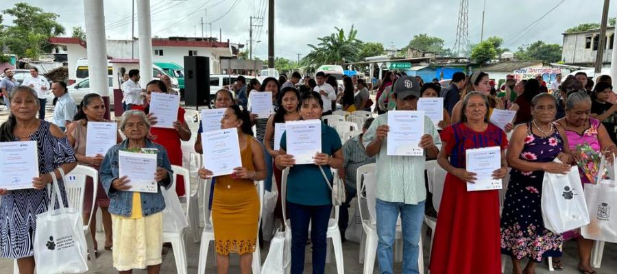 Tren Maya y refinería de Dos Bocas ayudan a disminuir rezago educativo en Tabasco: IEAT