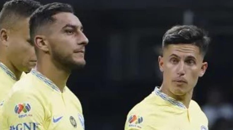 Brian Rodríguez y Sebastián Cáceres saldrían de América con rumbo a Italia