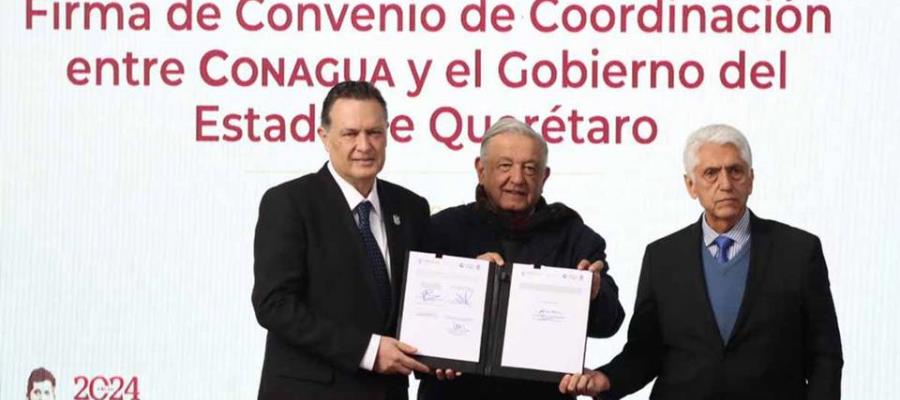 AMLO firma convenio con Querétaro para atender desabasto de agua potable en el Estado