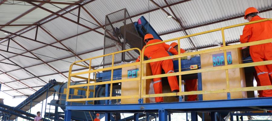 Inaugura gobernador Merino planta procesadora basura en Jalpa