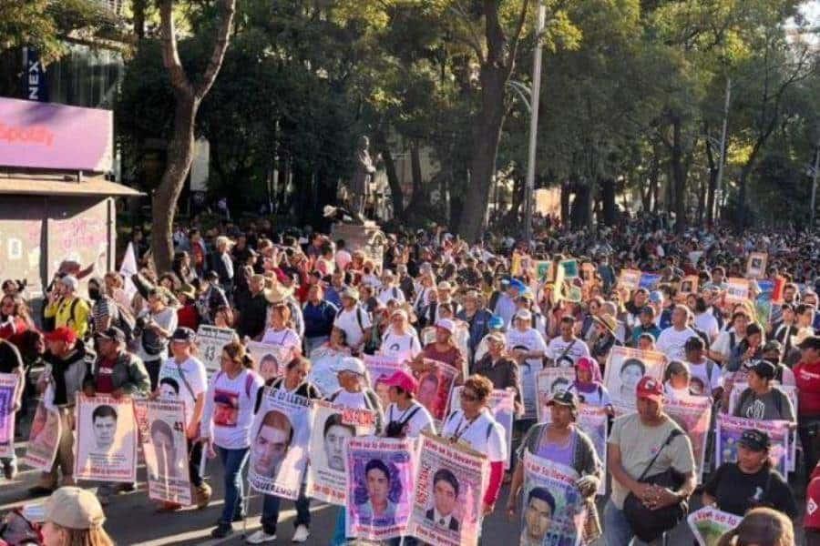 Caso Ayotzinapa será expediente abierto, no lo vamos a cerrar: AMLO