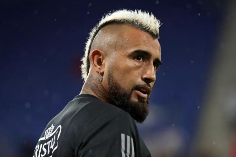 Arturo Vidal se niega a realizarse exámenes médicos tras lesión