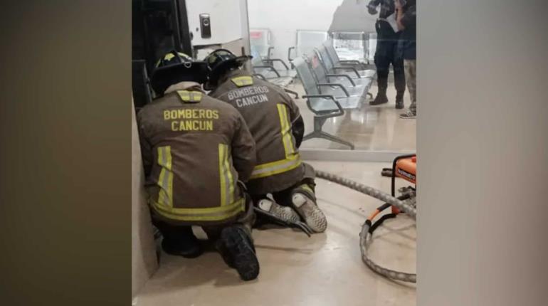 Trabajador queda atrapado en elevador de hospital del IMSS en Cancún