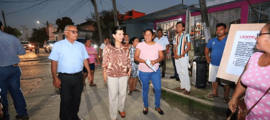 Entrega Centro obras de desarrollo social en Villa Luis Gil Pérez y Río Viejo