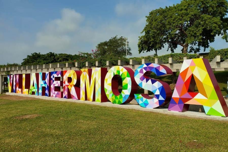 Inauguran letras de "Villahermosa" en La Choca