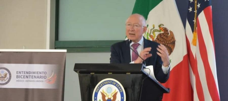 Necesario reducir flujo de armas que vienen de EE. UU. a México: Ken Salazar