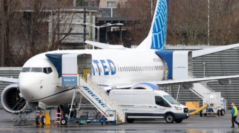 United Airlines reanuda vuelos tras inspección de aviones Boeing 737 MAX 9