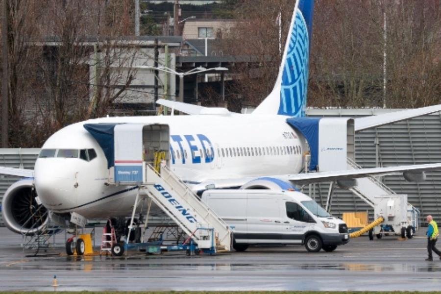 United Airlines reanuda vuelos tras inspección de aviones Boeing 737 MAX 9